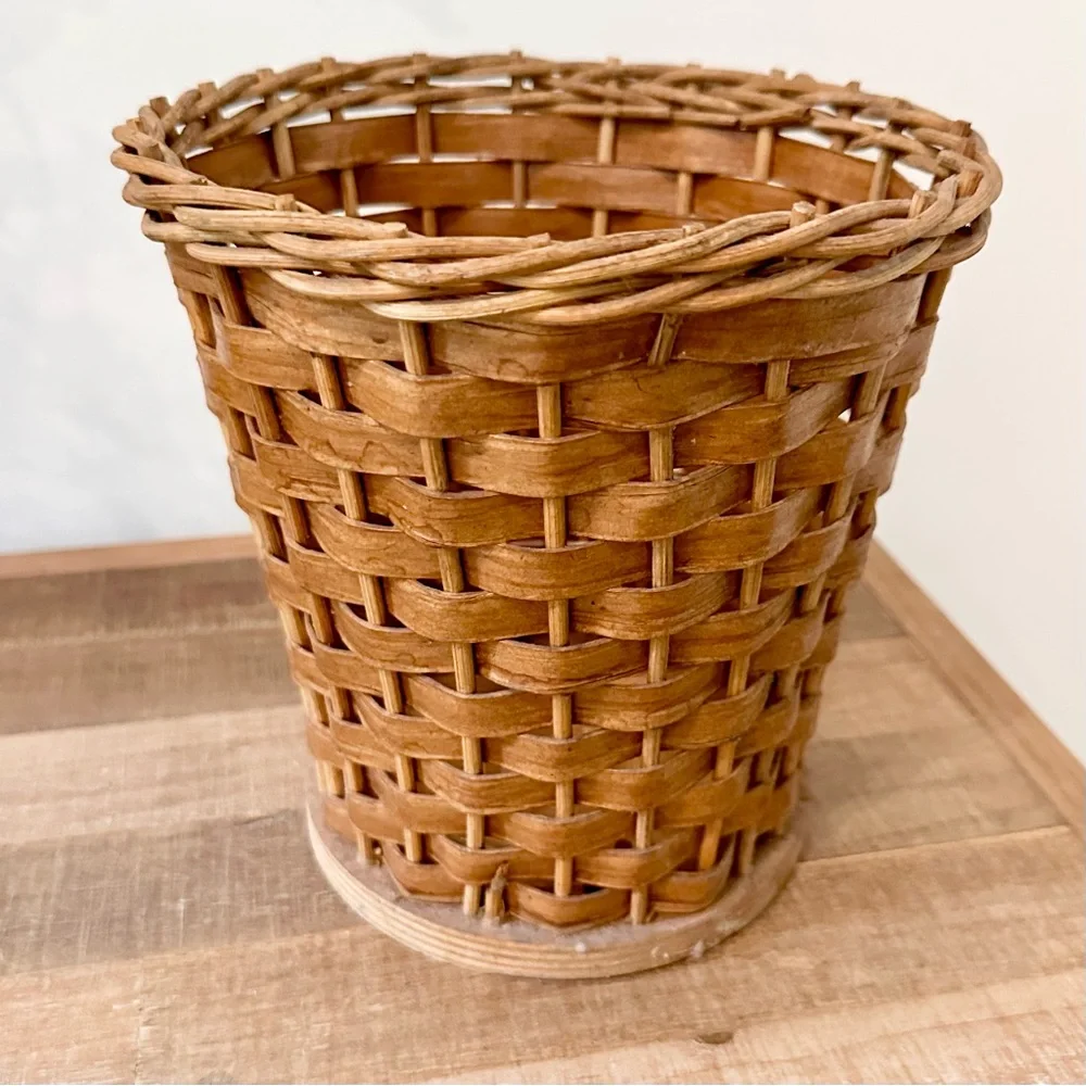 Gorgeous Basket Weave Basket Plant Home Decor 8 Inch